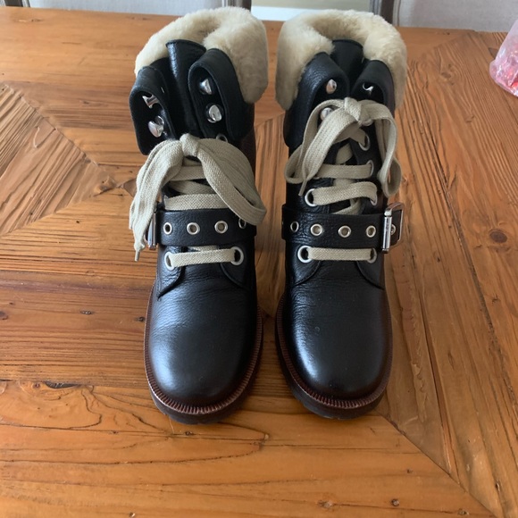 Frye Kay Boots Size 8: Shearling Cuff/Deerskin Leather/ Made in Italy by Frye